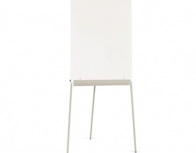 Magnetický flipchart s úchytom na papiere